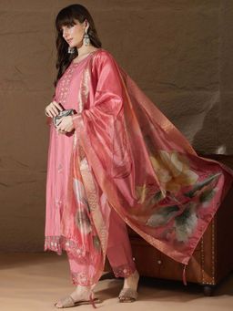 VredeVogel - Pink Silk Blend Women's Kurta with Pant and Dupatta