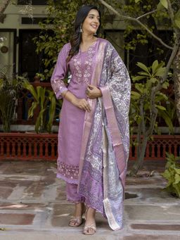 VredeVogel - Lavender Viscose Rayon Women Kurta with Pant and Dupatta