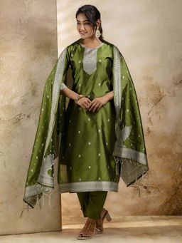 VredeVogel - Women Green Cotton Blend Woven Kurta with Pant and Dupatta