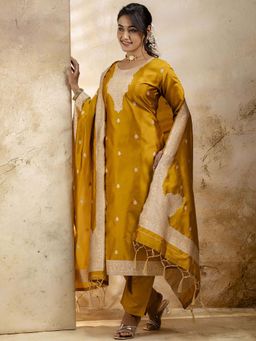VredeVogel - Women Yellow Cotton Blend Woven Kurta with Pant and Dupatta