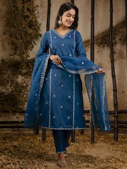 VredeVogel - Women Blue Silk Blend Embroidered Kurta with Pant and Dupatta