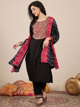 VredeVogel - Women Black Viscose Rayon Embroidered Kurta with Pant and Dupatta