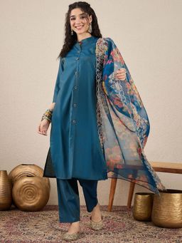 VredeVogel - Women Blue Silk Blend Embroidered Kurta with Pant and Dupatta