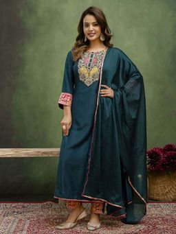 VredeVogel - Women Blue Viscose Rayon Embroidered Kurta with Pant and Dupatta