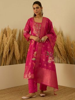 VredeVogel - Women Pink Kurta with Pant and Dupatta