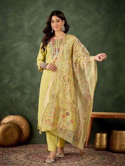 VredeVogel - Yellow Women's Kurta with Pant and Dupatta