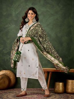 VredeVogel - Women White Kurta with Pant and Dupatta