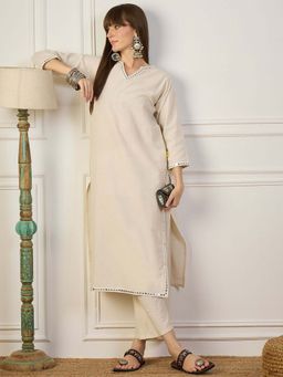 VredeVogel - Women White Cotton Embroidered Kurta with Pant