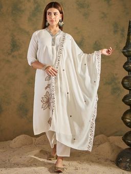 VredeVogel - Women Off White Silk Blend Embroidered Kurta with Pant and Dupatta