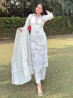 VredeVogel - Women White Silk Blend Embroidered Kurta with Pant and Dupatta