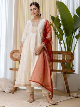 VredeVogel - Women White Silk Blend Embroidered Kurta with Pant and Dupatta