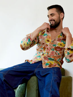 Campus Sutra - Mens Multicolour Floral Cluster Shirt