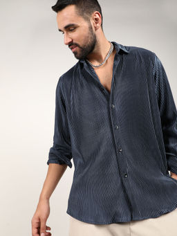 Campus Sutra - Mens Navy Blue Pleat-Creased Shirt