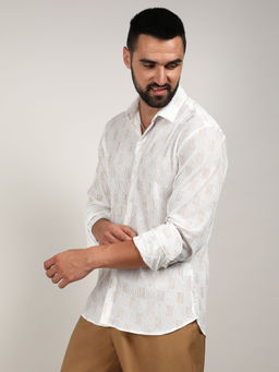 Campus Sutra - Mens Chalk White Foil-Pleated Shirt
