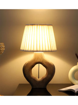 Tu Casa - Vesara Kian Table Lamp