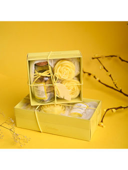 Voncasa - Yellow Color Candle Gift