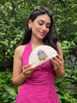 MasQ - Beige Vanity Owl Pouch