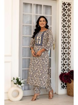 Mokshi - Women Printed Pure Cotton Kurta with Pant (Set of 2)