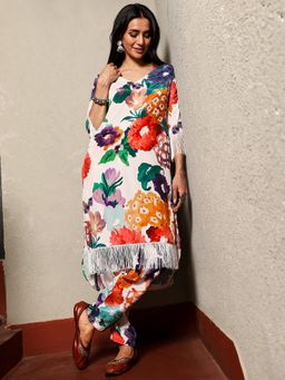 Qissa - Women's Powder White Botanical Cluster Kurta with Pant (Set of 2)