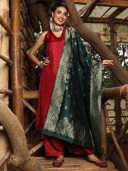 Qissa - Women's Vermillion Red Contrast Lustre Kurta with Pant and Dupatta (Set of 3)