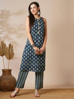 Globus - Blue Tie-Up Strappy Shoulder Tassel Detailing Mix & Match Kurta with Pant (Set of 2)