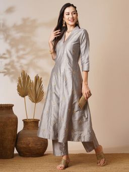Globus - Women Grey V-Neck Gold Zari Embroidered Panelled Anarkali Kurta with Pant (Set of 2)
