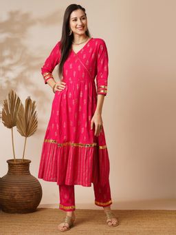 Globus - Women Pink Floral Printed Gotta Lace Angarkha Kurta with Pant (Set of 2)