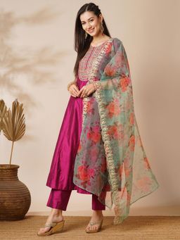 Globus - Women Pink Embroidered Yoke Panelled Anarkali Kurta with Pant and Dupatta (Set of 3)