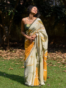 Suta - Off White Floral Printed Pure Cotton Saree