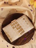 Beige color option, Currently selected