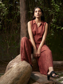 W - Red Top & Parallel Pant (Set of 2)