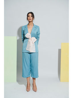 Weaving Cult - Powder Blue Suit With 3d Bow Detailing Belt (Set of 3)