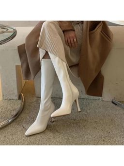 MISS MOSA BY AKANKSHA - White Blythe Pointed Leather Casual Boots