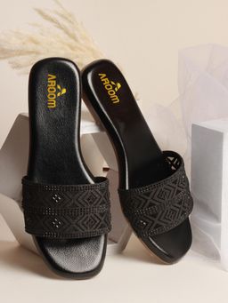 Aroom - Black Stylish Embellished Ethnic Flats