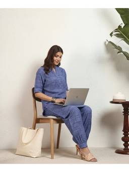 Deebaco - Blue Cotton Textured Kurta and Pant