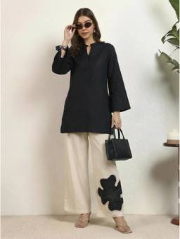 Deebaco - Black Cotton Solid Kurta and Pant