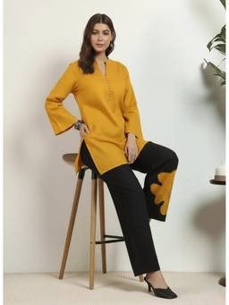 Deebaco - Yellow Cotton Solid Kurta and Pant