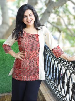 DESI SANDOOK - White Square Ajrak Printed Potli Button Side Panel Short Kurti