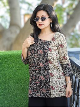 DESI SANDOOK - Beige Square Neck Potli Button Side Panel Warli Printed Short Kurti