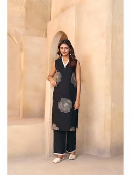 Jaipur Kurti - Black Printed Pure Cotton Kurta with Pant