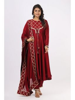 VGlame - Women Maroon Gota Work Kurta with Pant and Dupatta