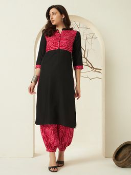 Meeranshi - Pink Rayon Bandhani Printed Kurti