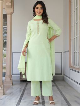 Janasya - Women Green Cotton Kurta with Pant and Dupatta (Set of 3)