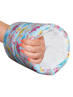 Oscar Home - Arm Feeding Pillow