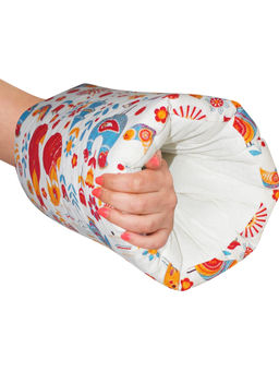 Oscar Home - Arm Feeding Pillow