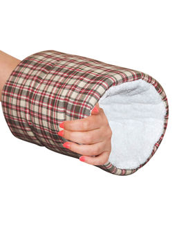 Oscar Home - Arm Feeding Pillow