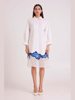 MADDER MUCH - White Thames Go-Flow Knee Length Dress