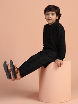 KISAH - Boys Black Embroidered Kurta & Pyjama