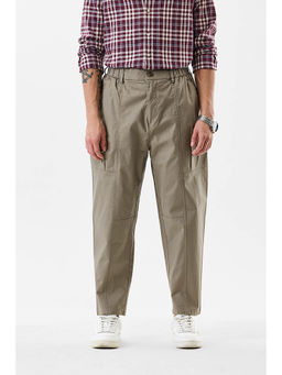 Snitch - Men Beige Solid Relaxed Fit Trouser