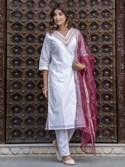 VredeVogel - White Women Kurta With Pant & Dupatta